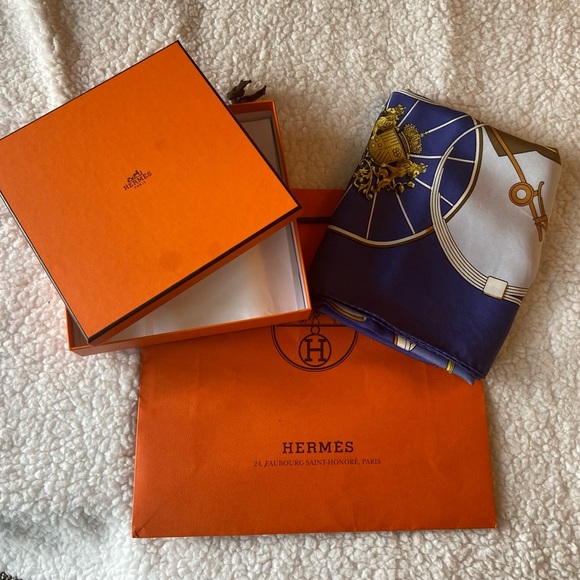 HERMÈS “SPRINGS” SCARF AUTHENTIC - Picture 3 of 12